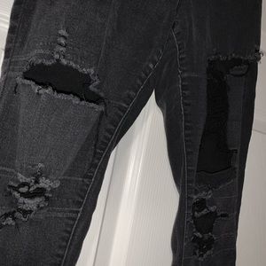 Black distressed jeans